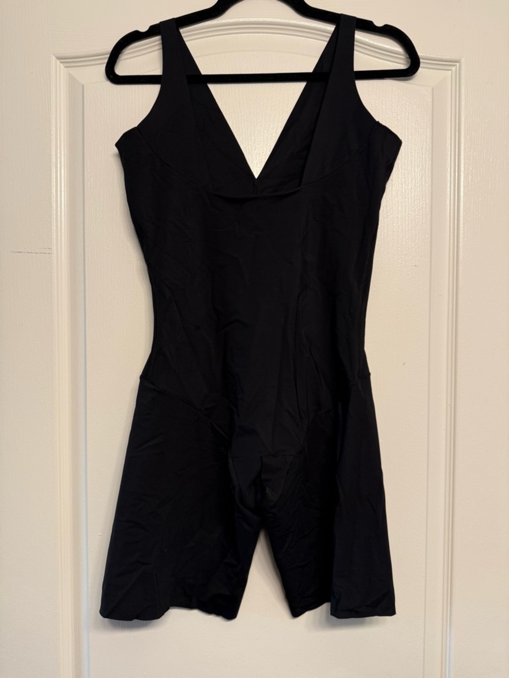 Leonisa XL Black Shapewear Romper Shorts Booty Scrunch Sculpting - Picture 2 of 9